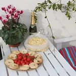 Guest house Saint Nicholas Plaza 3*