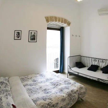 Affittacamere Saint Nicholas Plaza 3*