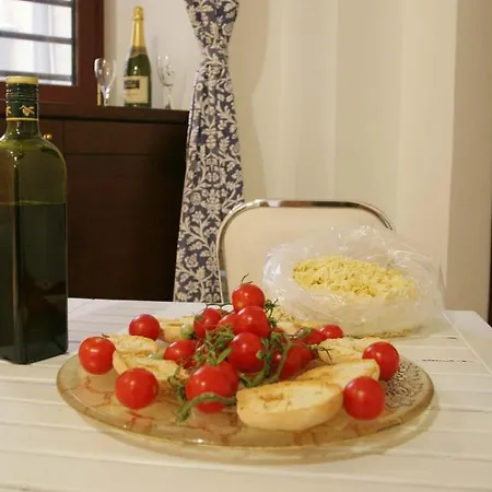 Saint Nicholas Plaza Gasthuis