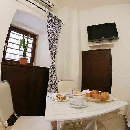 Saint Nicholas Plaza