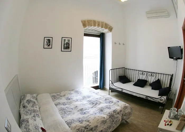 Gæstehus Saint Nicholas Plaza 3*