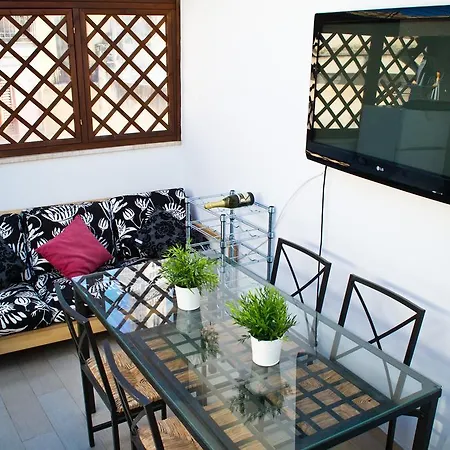 Saint Nicholas Plaza