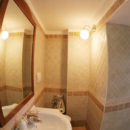 Saint Nicholas Plaza 3*