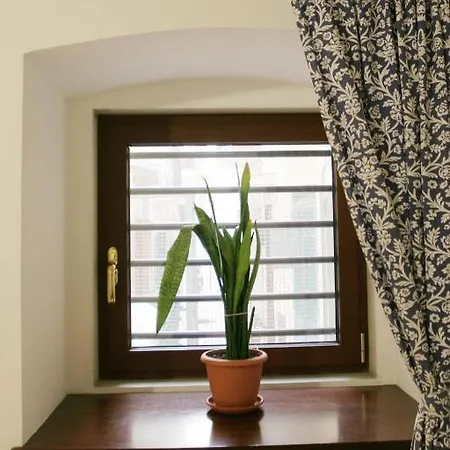 Gasthof Saint Nicholas Plaza Bari