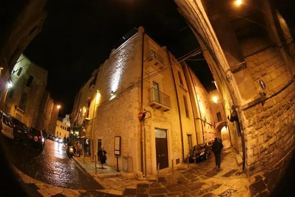 Saint Nicholas Plaza ゲストハウス