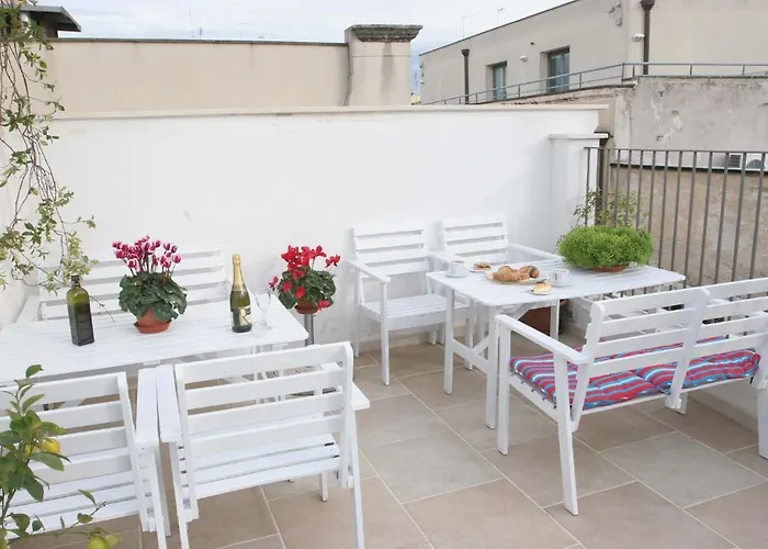 Saint Nicholas Plaza Affittacamere