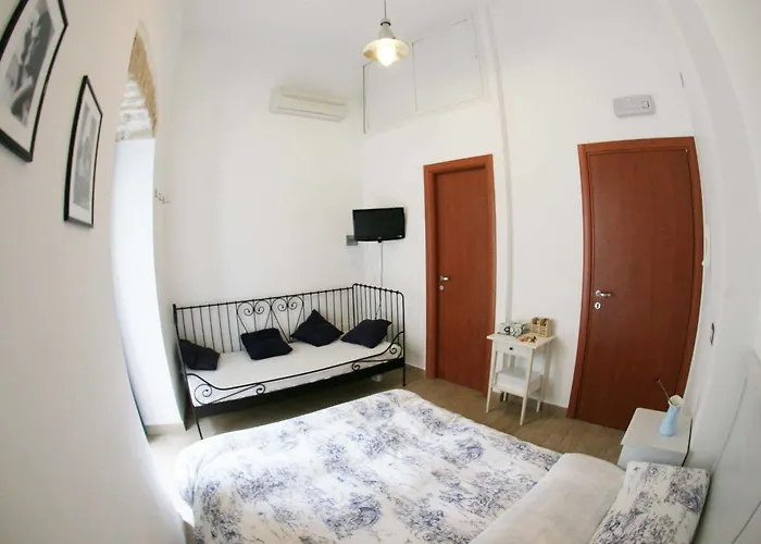 ゲストハウス Saint Nicholas Plaza バーリ